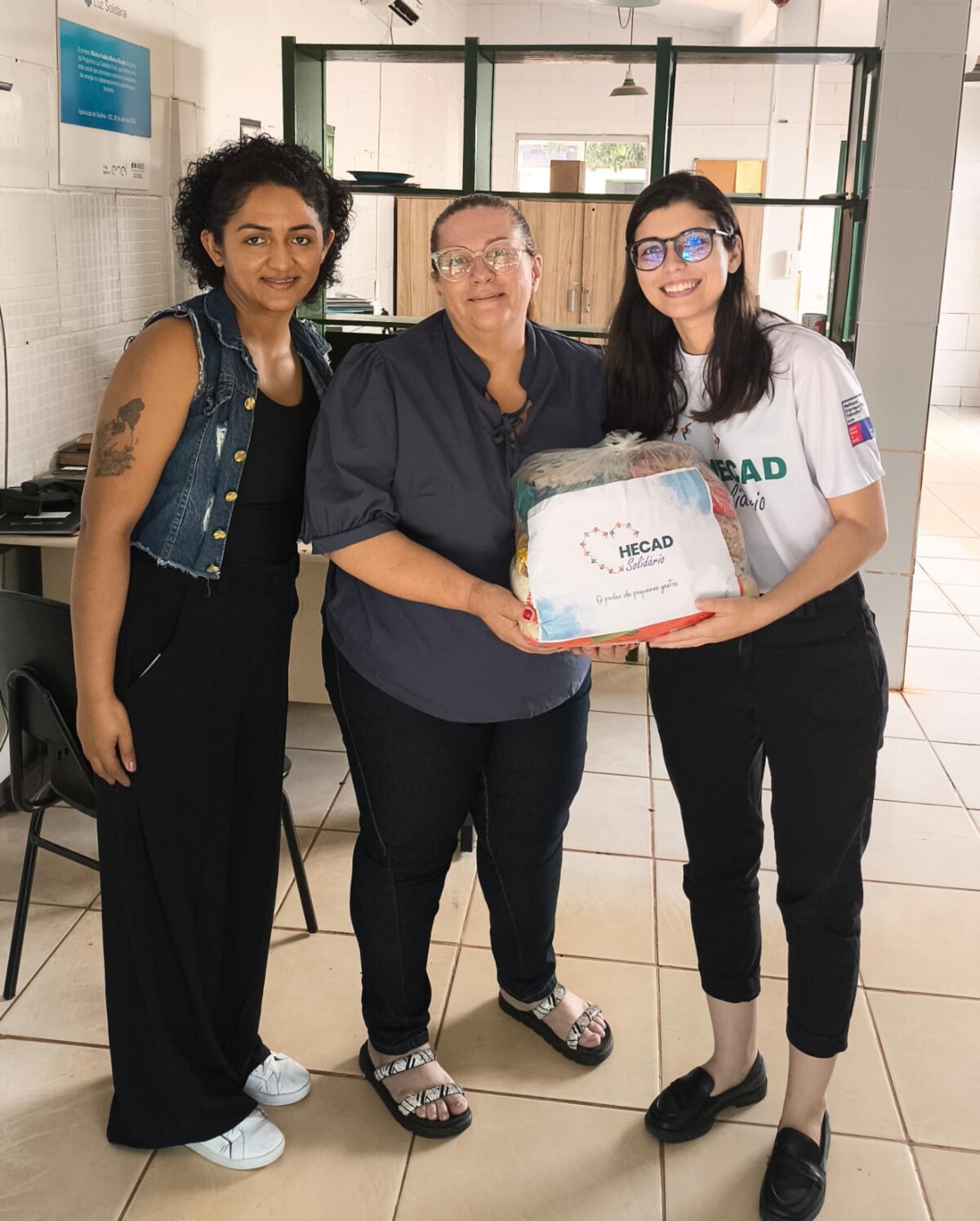 hecad-vai-alem-dos-muros-e-realiza-doacao-solidaria-para-pessoas-em-situacao-de-vulnerabilidade-social